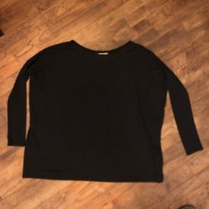 Black simmering Piko top size small